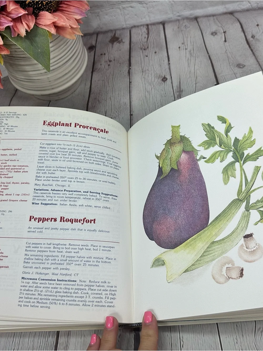 vtg 1983 Connecticut à la Carte hardback Cookbook country cottage retro coastal
